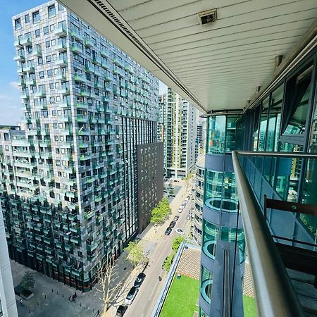 Modern 2Bed 2Bath Apartment Canary Wharf - Upto 5 Person London Eksteriør bilde