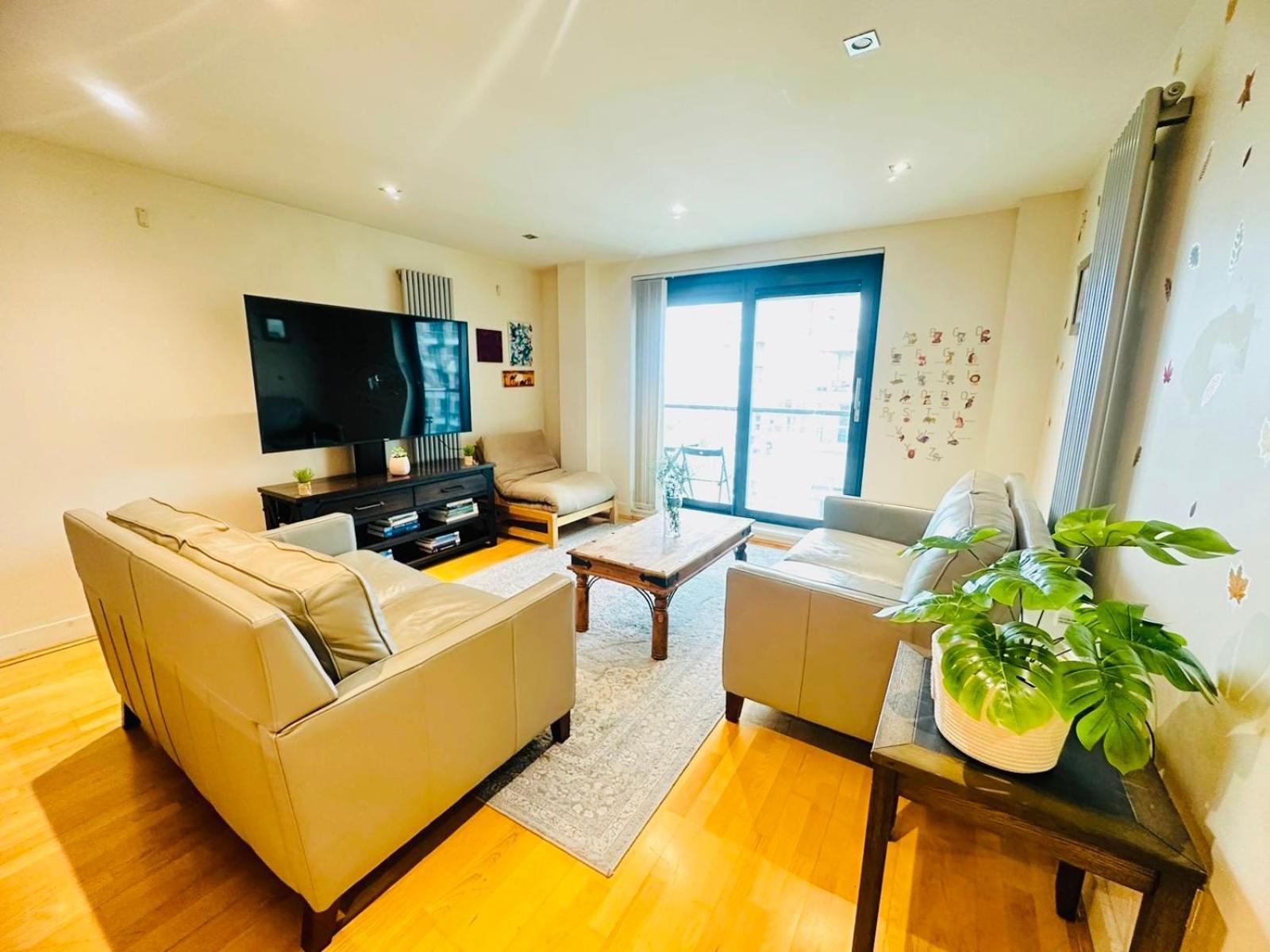 Modern 2Bed 2Bath Apartment Canary Wharf - Upto 5 Person London Eksteriør bilde