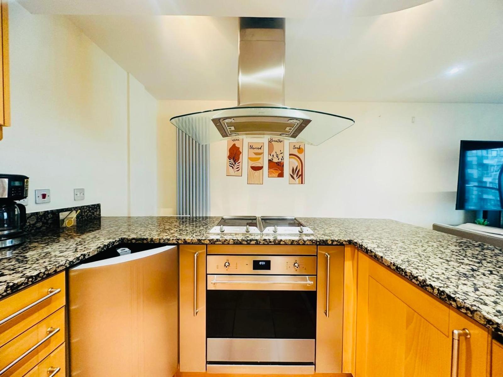 Modern 2Bed 2Bath Apartment Canary Wharf - Upto 5 Person London Eksteriør bilde