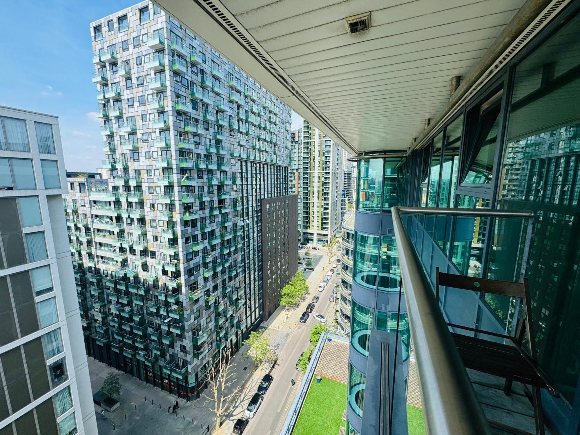 Modern 2Bed 2Bath Apartment Canary Wharf - Upto 5 Person London Eksteriør bilde